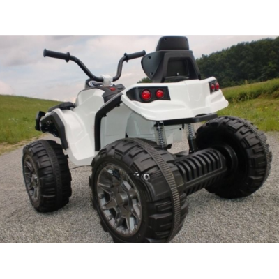 Детский квадроцикл M 3156EBLR-1 два мотора 45W, 1 аккумулятор, до 6 км/ч, до 30кг, кожаное сидение, белый